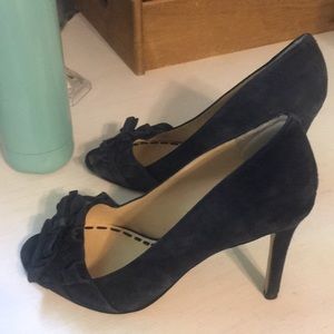 ENZO ANGIOLINI BLUE SUEDE HEELS